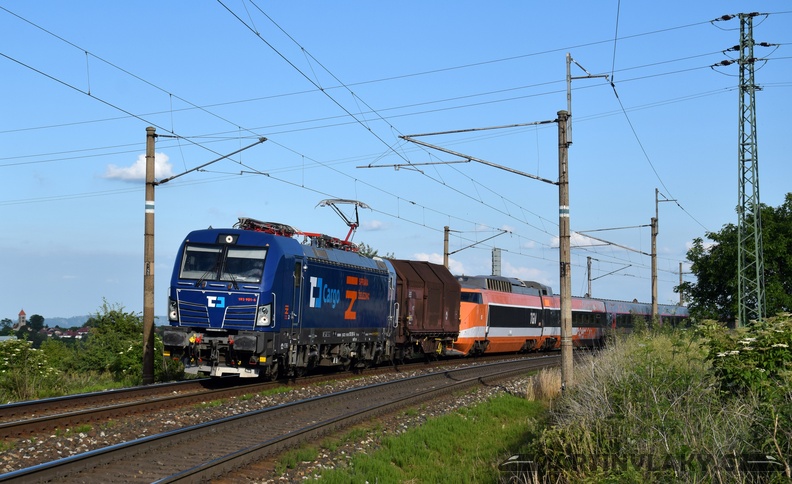 193 901 a TGV - Kutná Hora.jpg